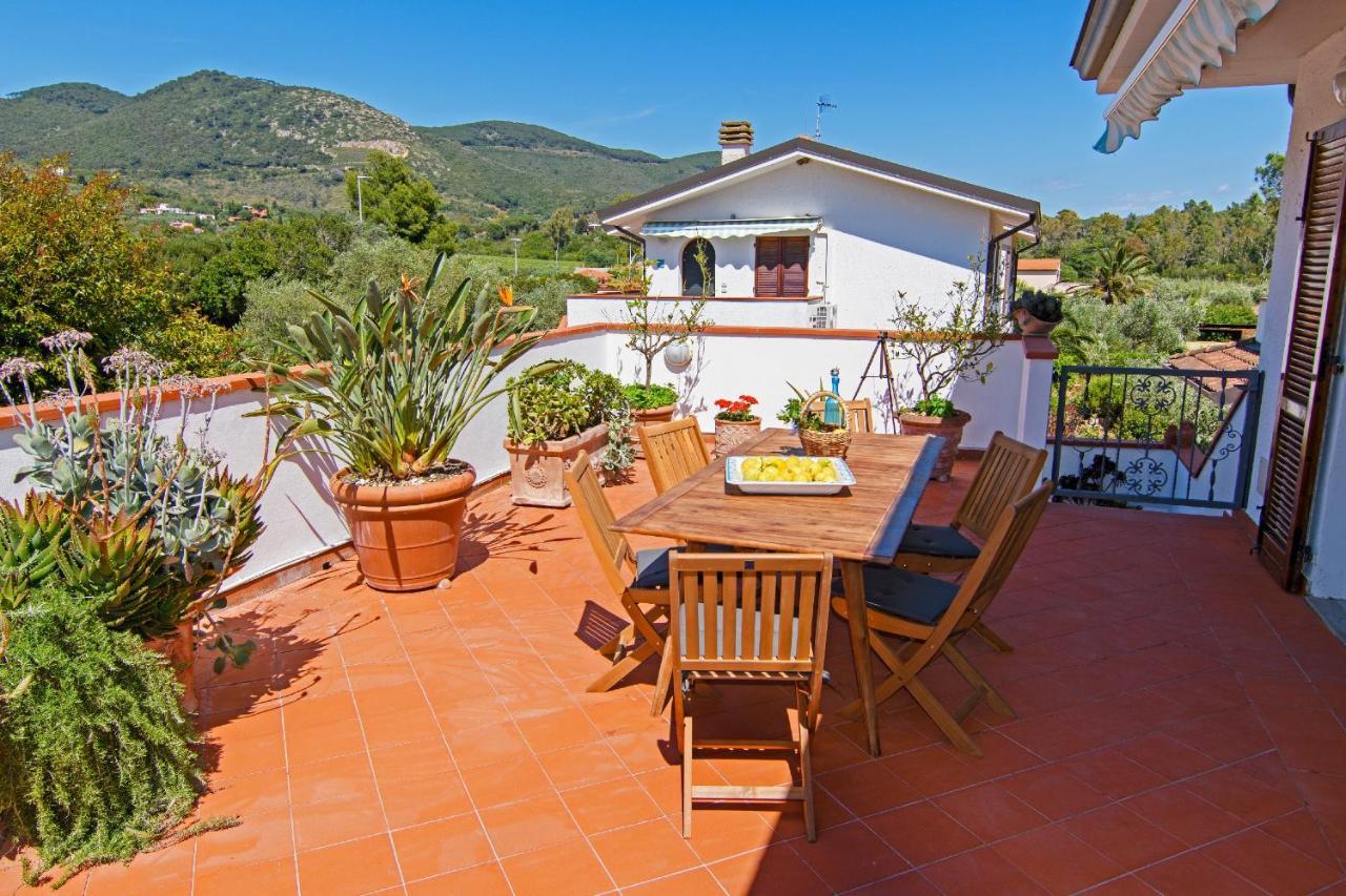 Ferienwohnung La Terrazza - Splendido Trilocale A Lacona Exterior foto