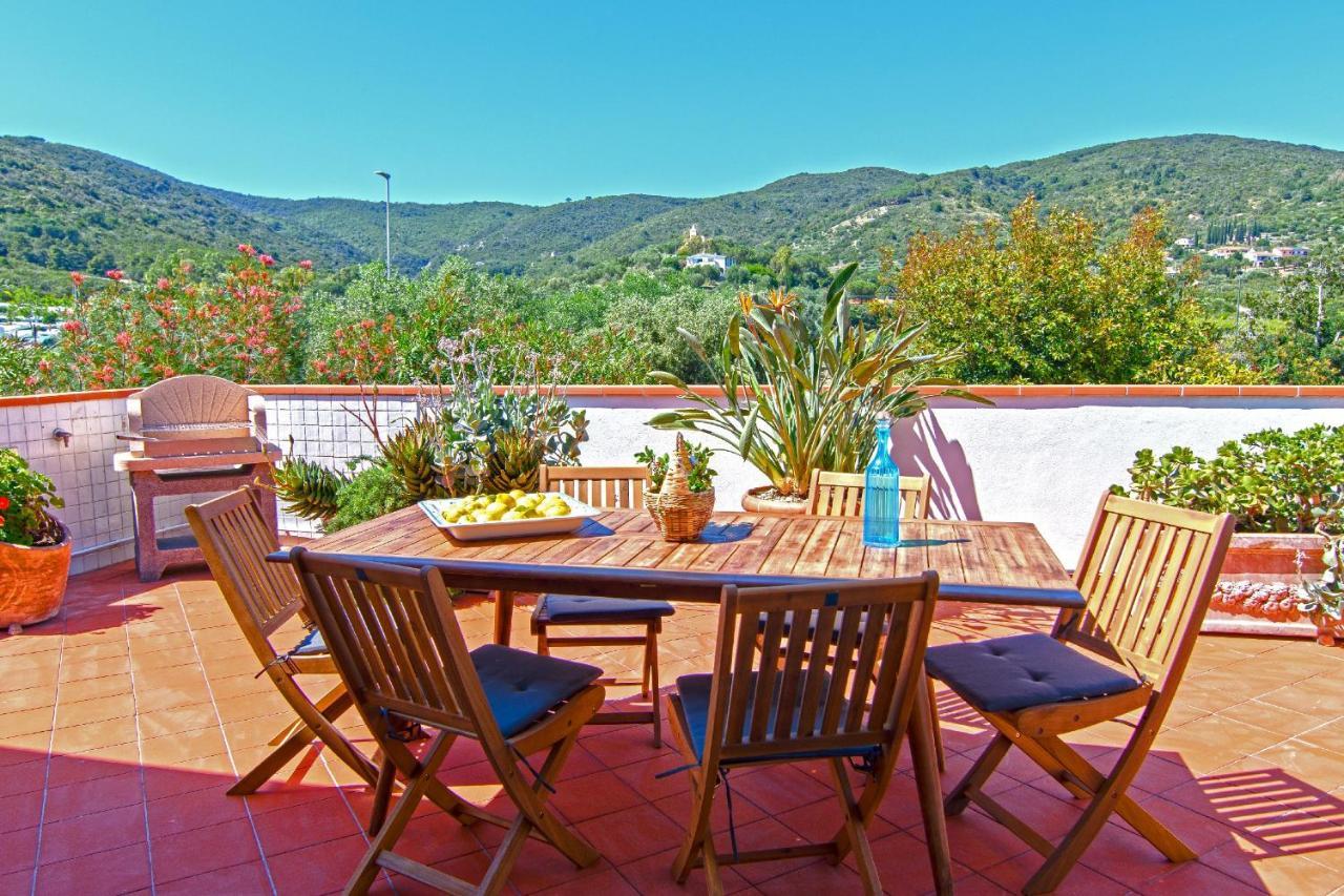 Ferienwohnung La Terrazza - Splendido Trilocale A Lacona Exterior foto